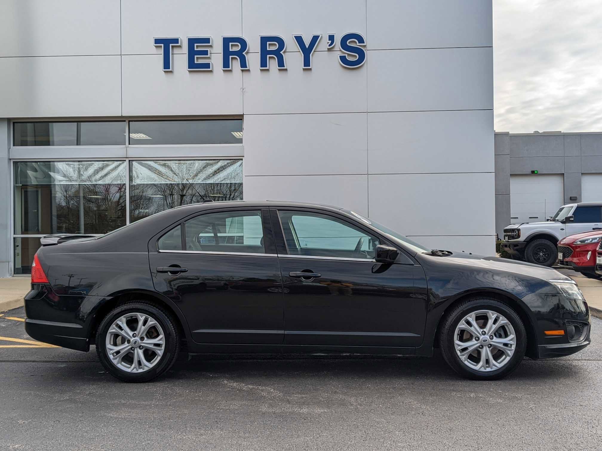 Used 2012 Ford Fusion SE with VIN 3FAHP0HA4CR314496 for sale in Peotone, IL