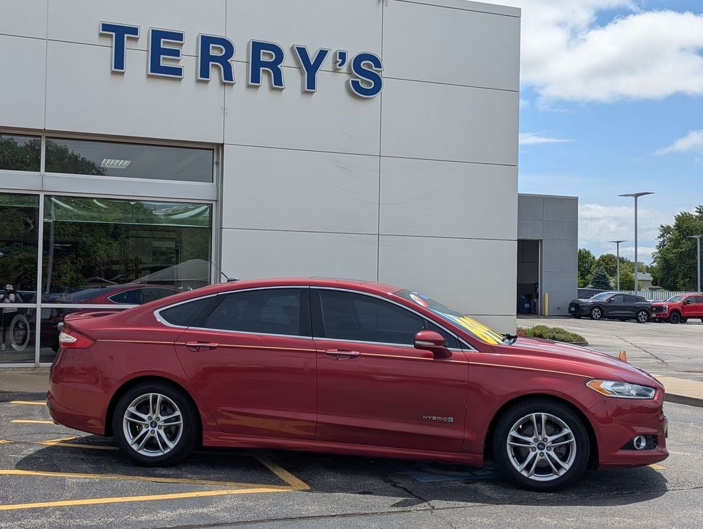 Used 2015 Ford Fusion Hybrid Titanium Sedan