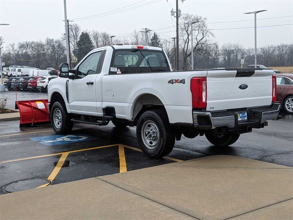 2024 Ford F-350 photo 4