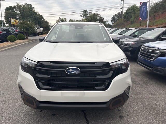 2025 Subaru Forester Sport photo 2