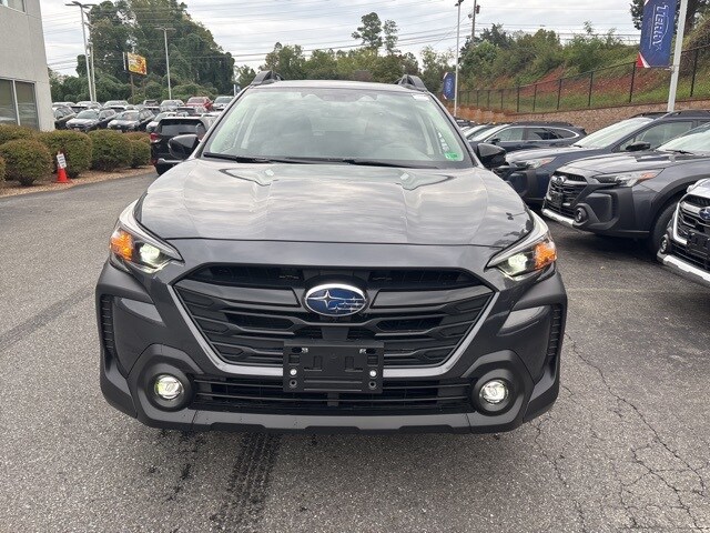 2025 Subaru Outback Onyx Edition XT photo 3