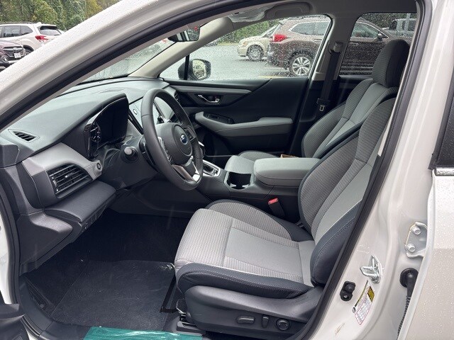 2025 Subaru Outback Premium photo 4