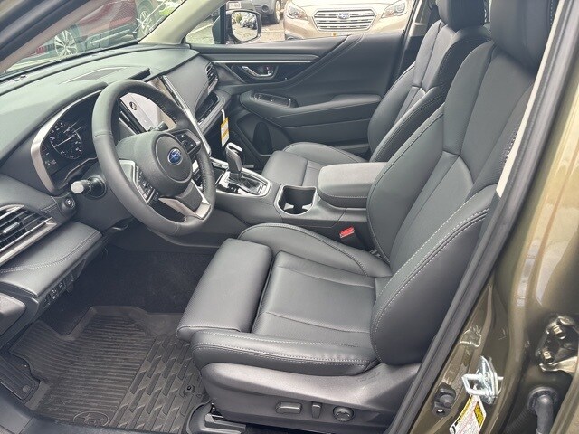 2025 Subaru Outback Limited photo 4