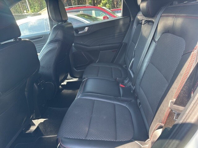 2023 Ford Escape ST-Line photo 4