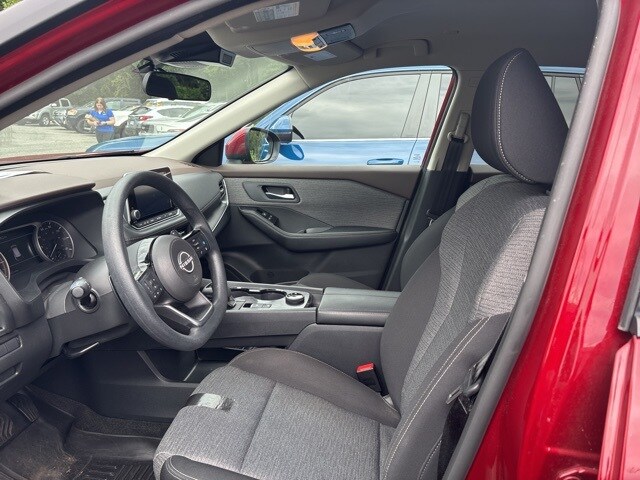 2023 Nissan Rogue SV photo 3