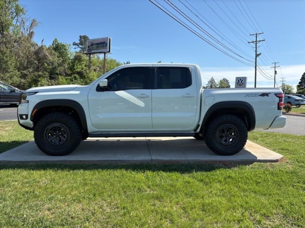 Used 2025 Nissan Frontier PRO-4X Truck