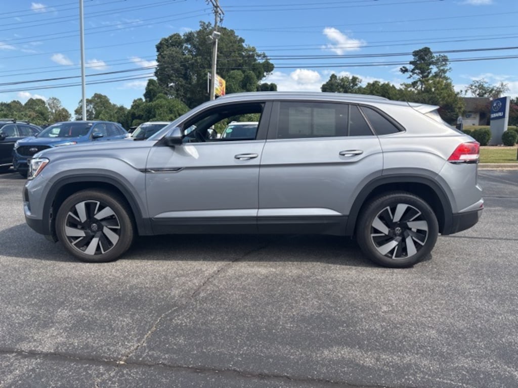 Used 2024 Volkswagen Atlas Cross Sport 2.0T SE w/Technology SUV