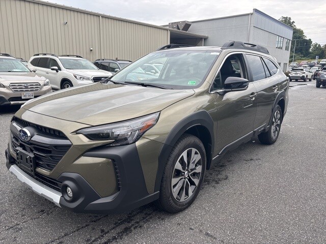 2025 Subaru Outback Limited photo 2