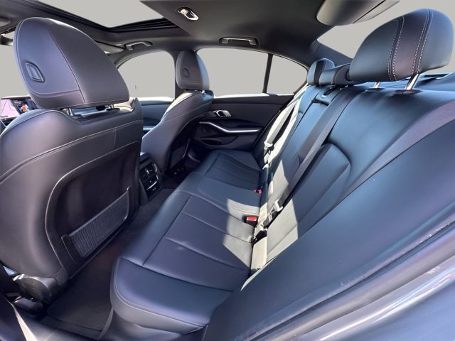 2023 BMW 3 Series 330i - Photo 9