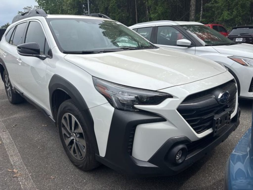 Used 2023 Subaru Outback Premium SUV