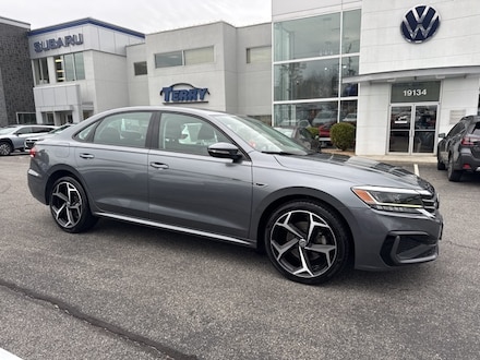 2020 Volkswagen Passat 2.0T R-Line Sedan