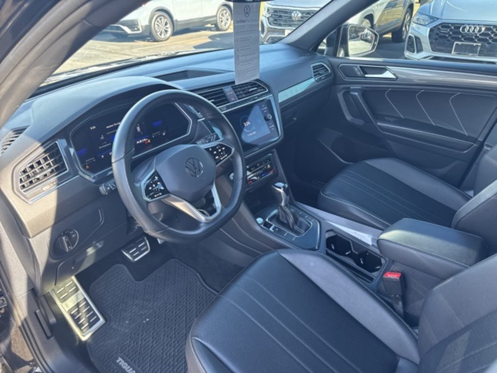Used 2023 Volkswagen Tiguan 2.0T SE R-Line Black SUV