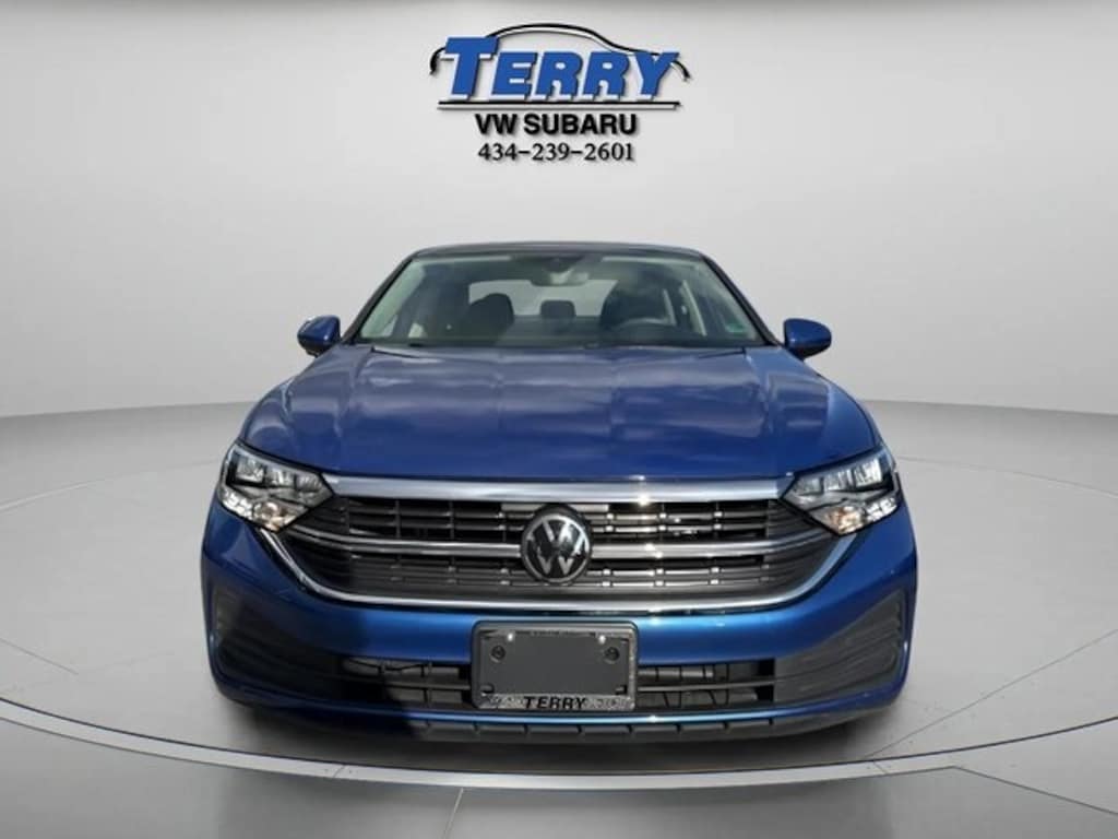 Used 2024 Volkswagen Jetta 1.5T SE Sedan