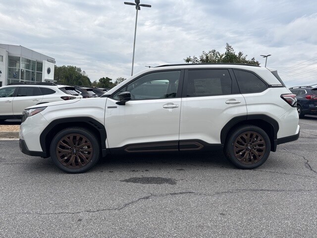 2025 Subaru Forester Sport photo 3