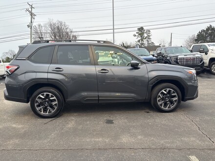 2025 Subaru Forester Premium SUV