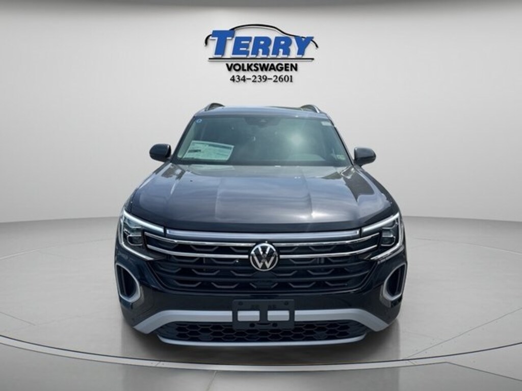 Used 2024 Volkswagen Atlas 2.0T Peak Edition SE w/Technology SUV
