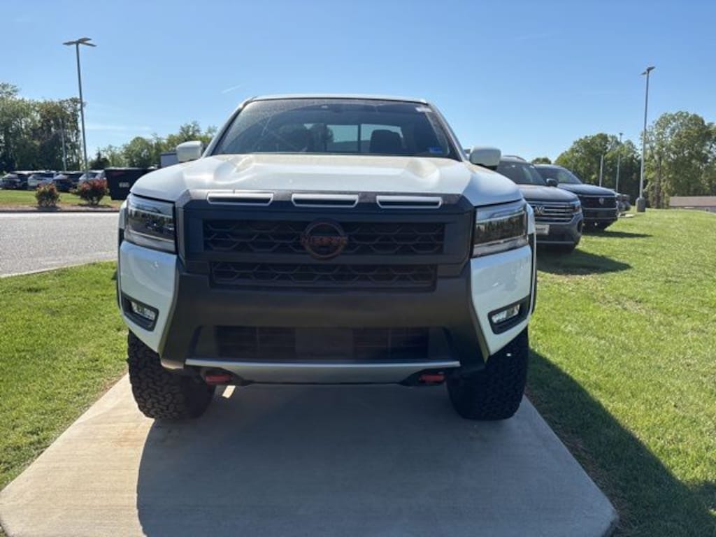 Used 2025 Nissan Frontier PRO-4X Truck