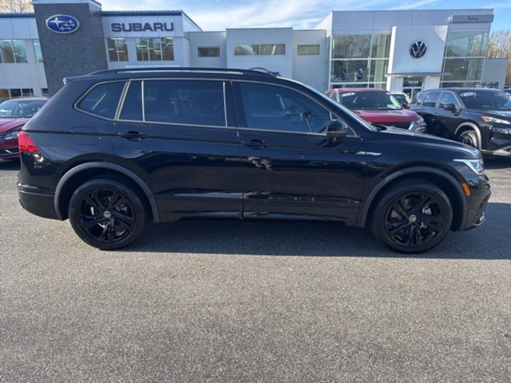 Used 2023 Volkswagen Tiguan 2.0T SE R-Line Black SUV