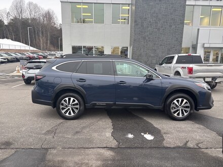 2025 Subaru Outback Premium SUV