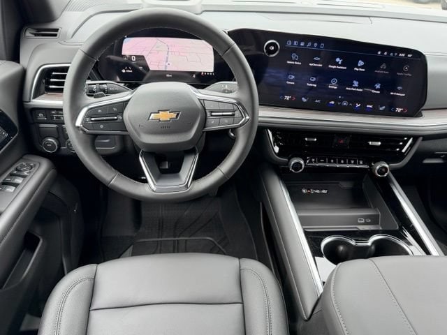 2026 Chevrolet Suburban LT - Photo 17