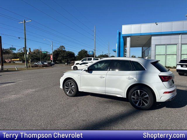 2025 Audi Q5 Premium Plus's photo