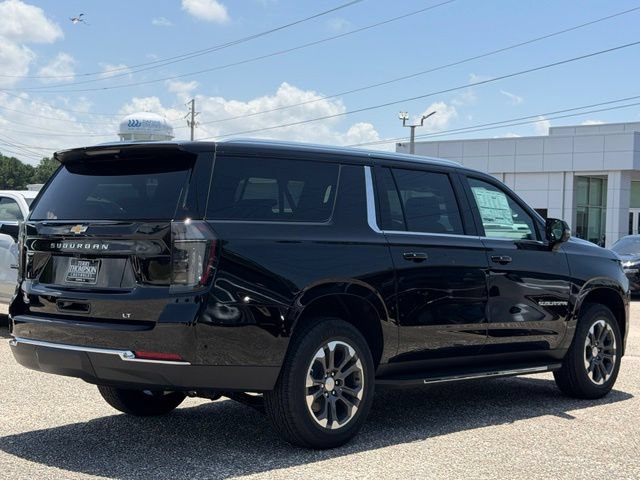 2026 Chevrolet Suburban LT - Photo 8