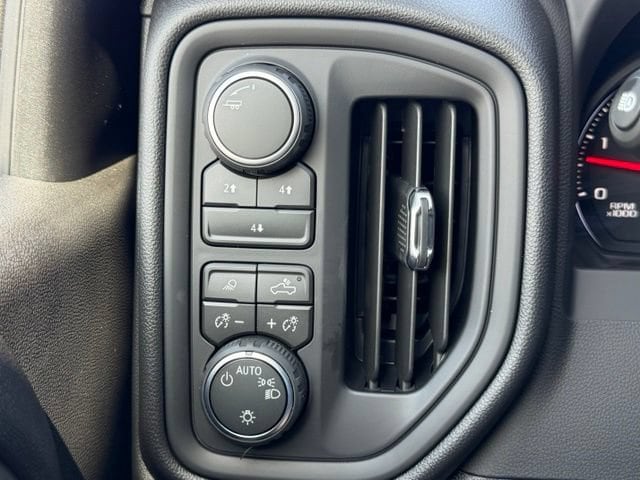 2026 Chevrolet Silverado 2500 HD Custom - Photo 18