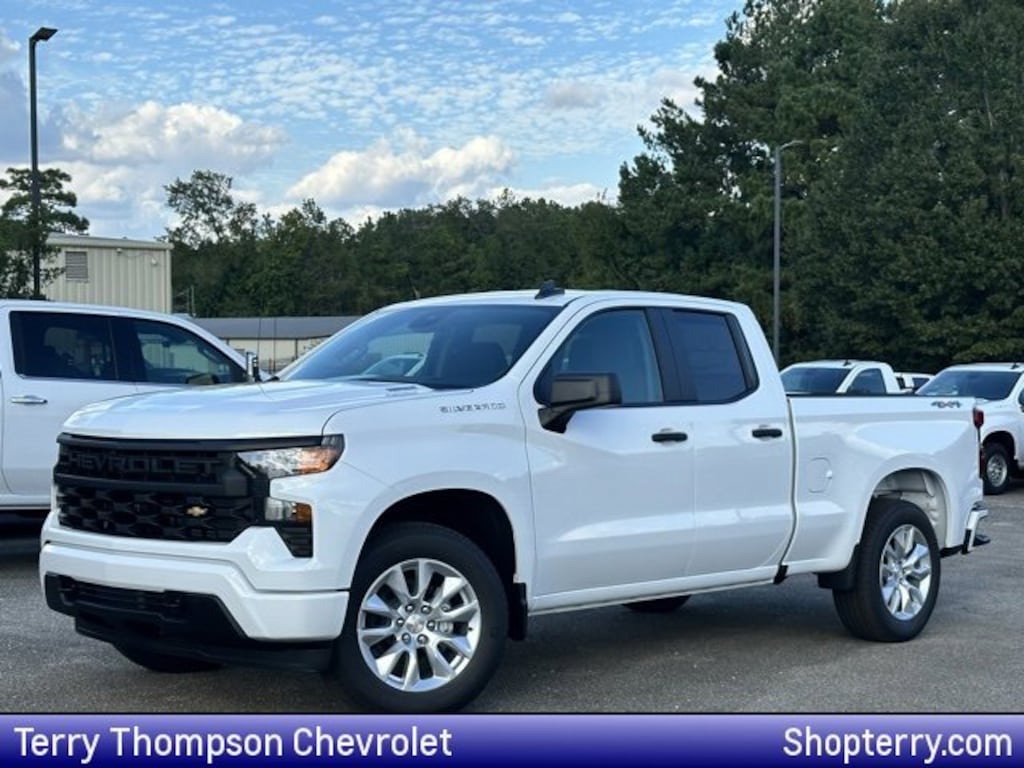 New 2026 Chevrolet Silverado 1500 Custom Truck
