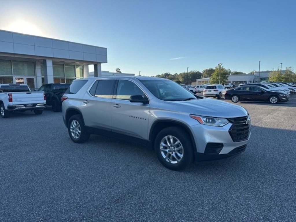Used 2021 Chevrolet Traverse LS SUV