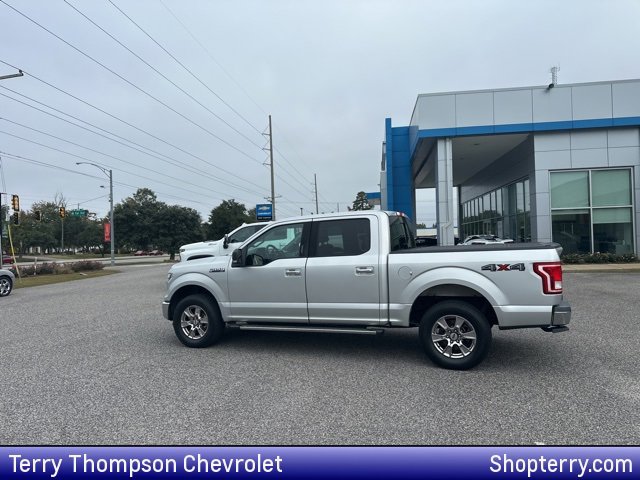 2015 Ford F-150 XLT's photo