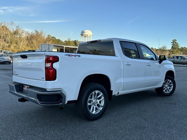 2025 Chevrolet Silverado 1500 LT photo 4