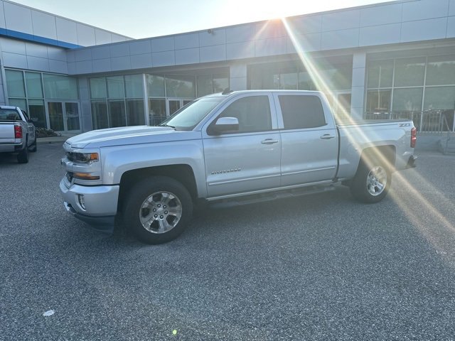 Used 2018 Chevrolet Silverado 1500 LT with VIN 3GCUKREC6JG349275 for sale in Daphne, AL