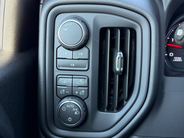 2026 Chevrolet Silverado 2500 HD Custom - Photo 19