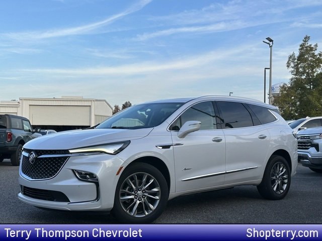 2023 Buick Enclave Avenir's photo