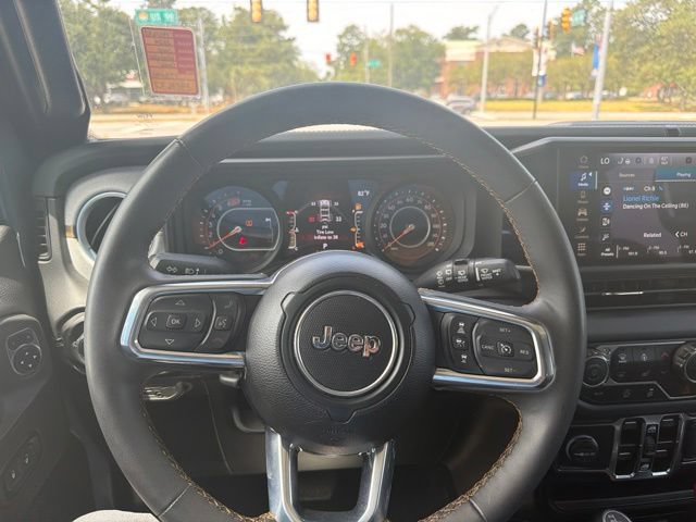 2024 Jeep Wrangler 4-Door Sahara - Photo 11