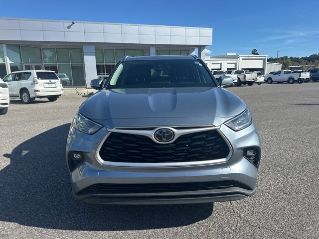 2020 Toyota Highlander XLE photo 2