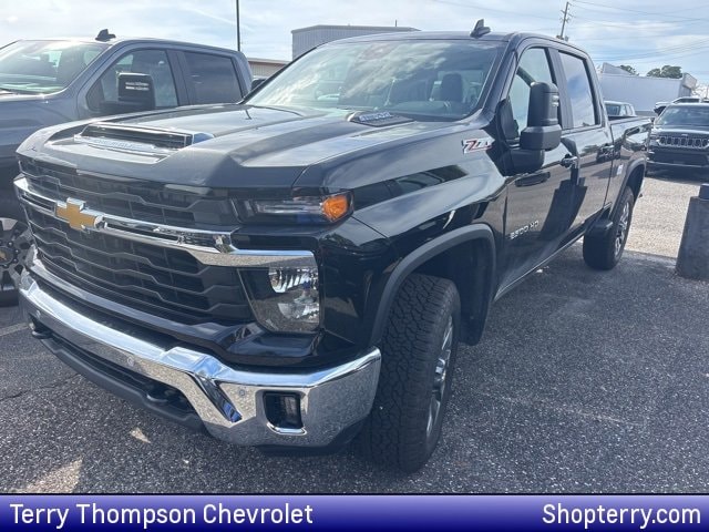 2026 Chevrolet Silverado 2500HD LT's photo