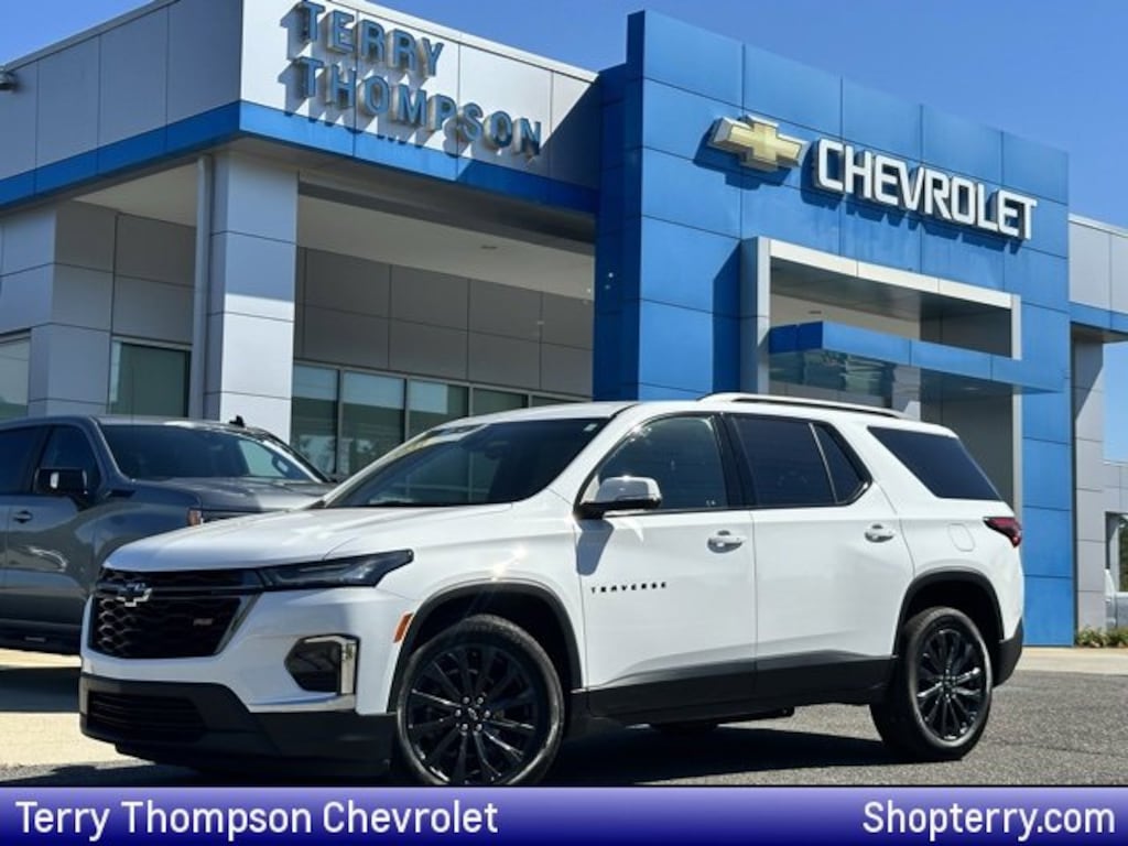 Used 2023 Chevrolet Traverse RS SUV