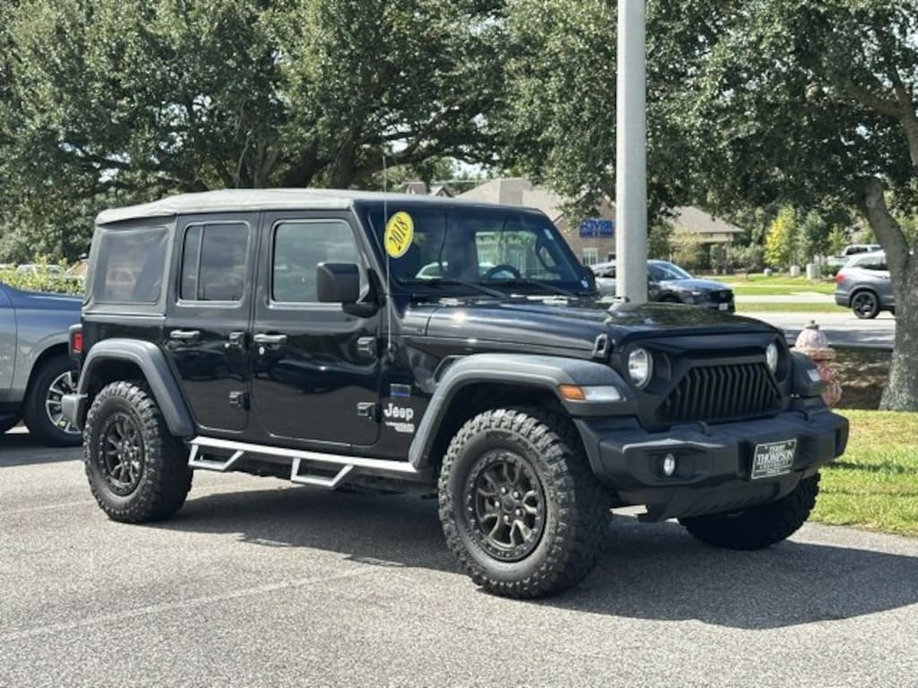Used 2018 Jeep Wrangler Unlimited Sport 4x4 SUV