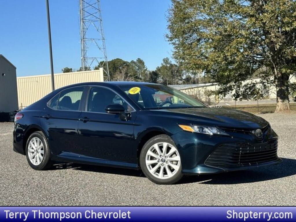 Used 2018 Toyota Camry LE Sedan