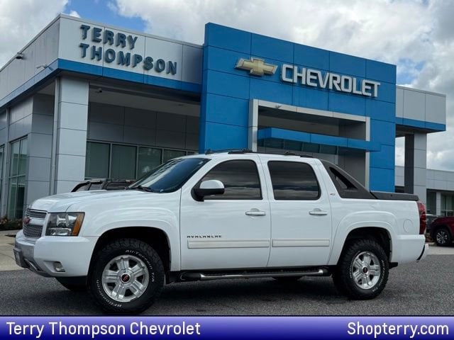 2011 Chevrolet Avalanche 4WD Avalanche LT's photo