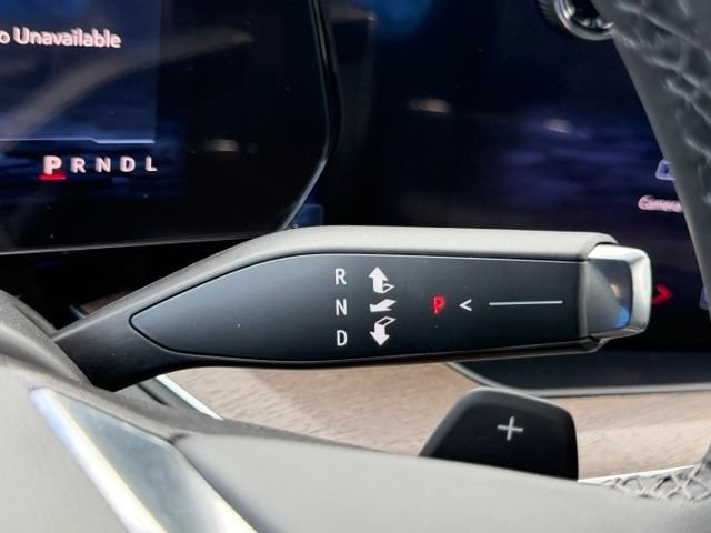 2026 Chevrolet Suburban High Country - Photo 22