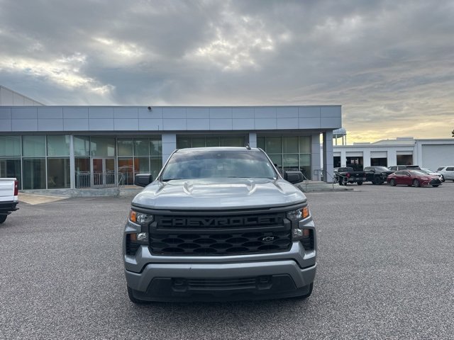 2023 Chevrolet Silverado 1500 Custom photo 3