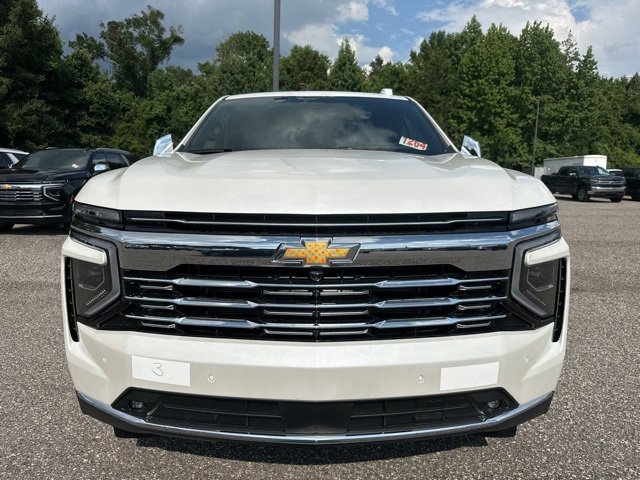 2025 Chevrolet Suburban Premier photo 2