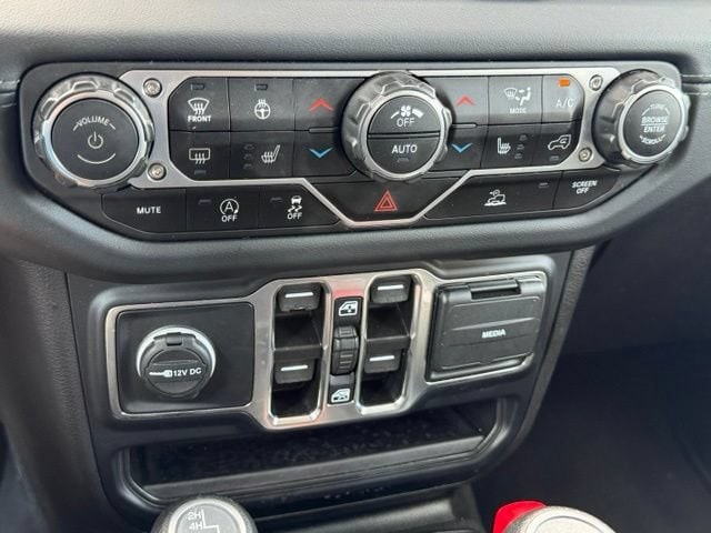 2024 Jeep Wrangler 4-Door Sahara - Photo 23
