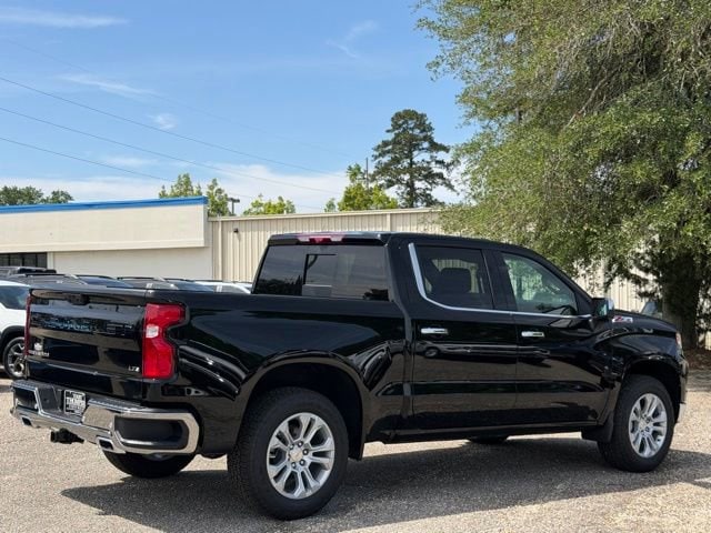 2026 Chevrolet Silverado 1500 LTZ - Photo 6