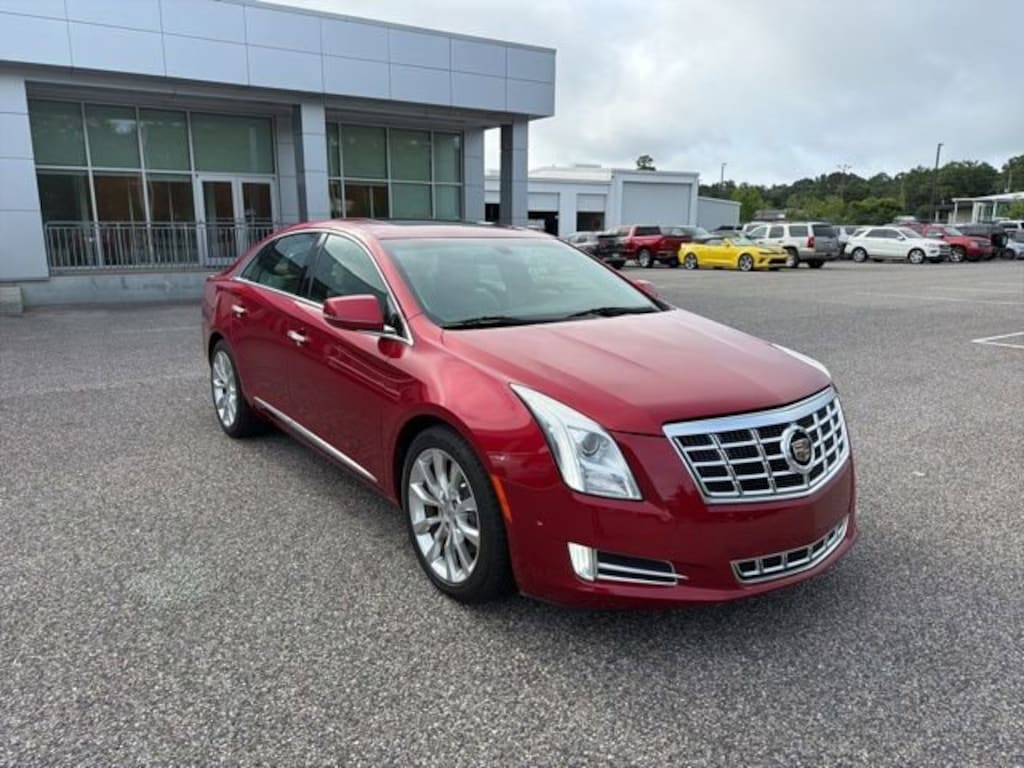 Used 2015 CADILLAC XTS Luxury Sedan