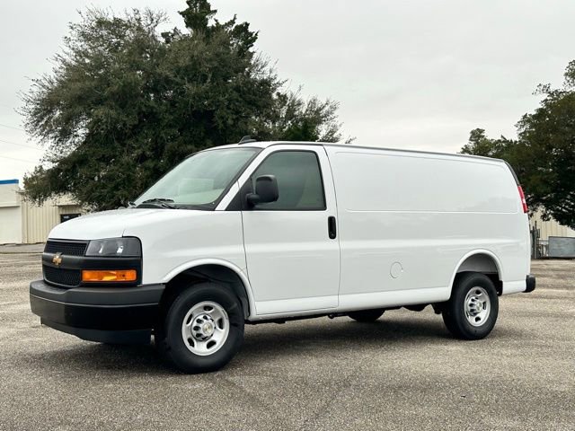 2025 Chevrolet Express Cargo Work Van - Photo 22