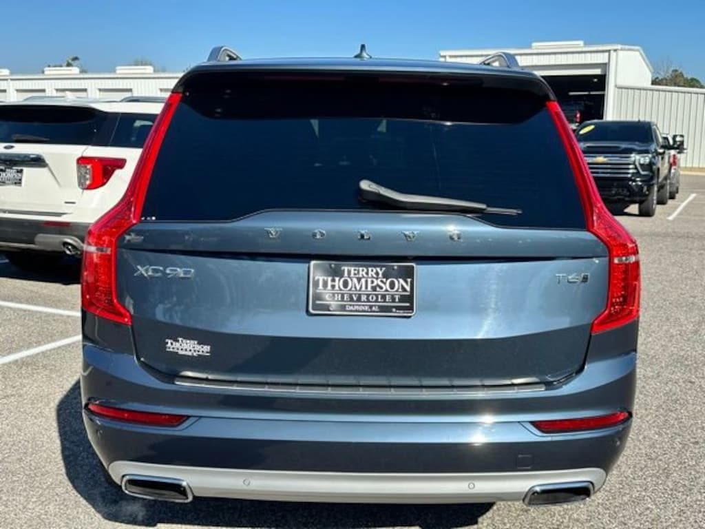 Used 2018 Volvo XC90 T6 Momentum SUV