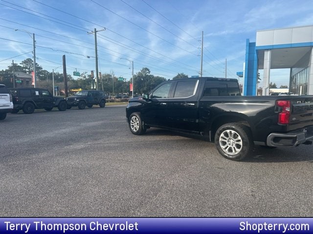 2022 Chevrolet Silverado 1500 LTZ's photo